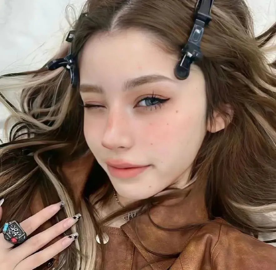 疑云背后